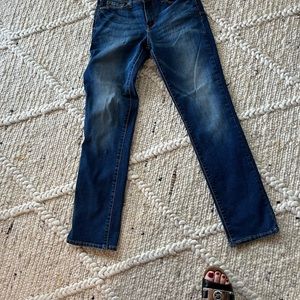 Denizen Levi’s   Modern slim cut